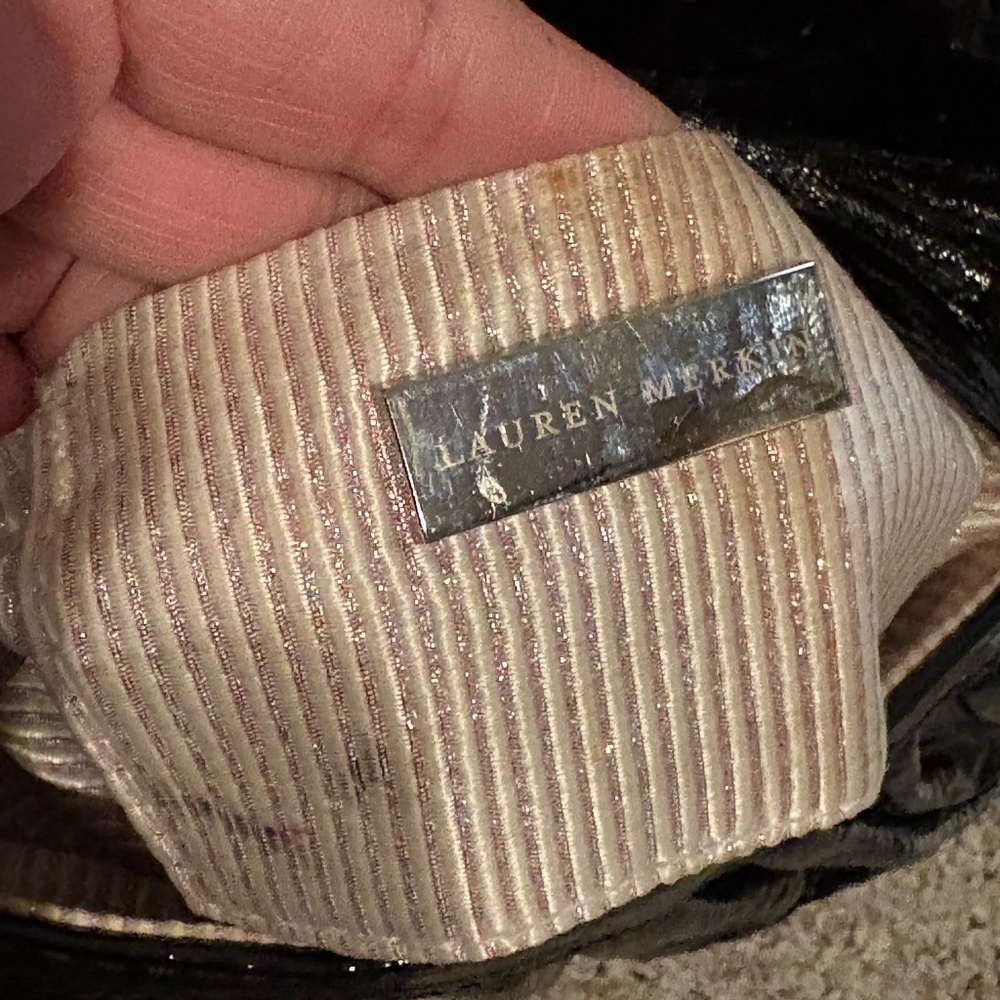 Laura Merkin patent leather clutch - Picture 5 of 6